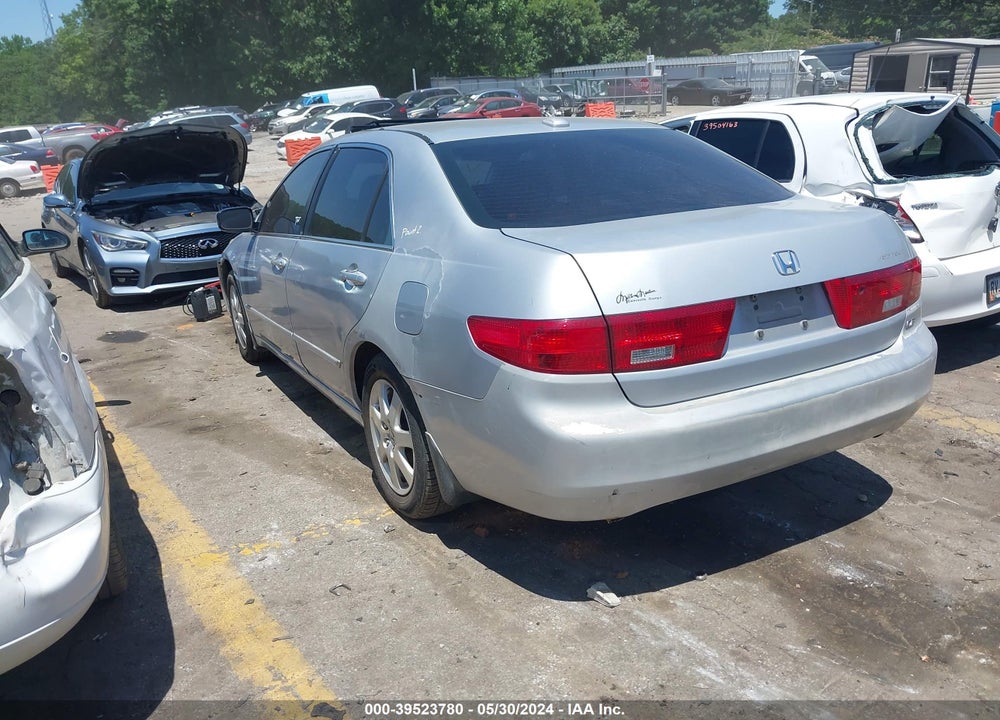 2005 HONDA ACCORD 3.0 EX VIN: 1HGCM66545A073172