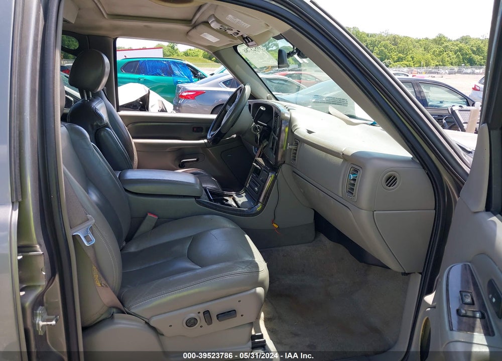 2006 GMC YUKON XL 1500 DENALI VIN: 1GKFK66U56J145012