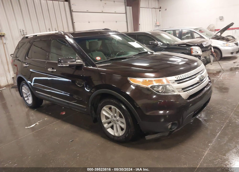 2014 FORD EXPLORER XLT VIN: 1FM5K8D82EGB55464