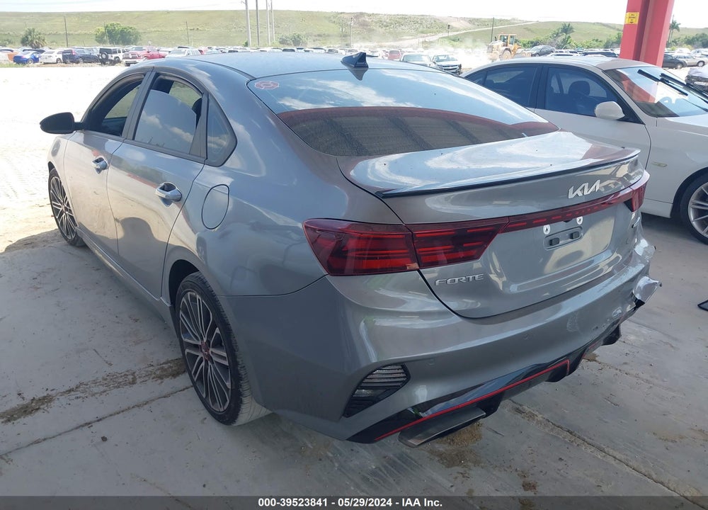 2024 KIA FORTE GT VIN: 3KPF44AC4RE742629