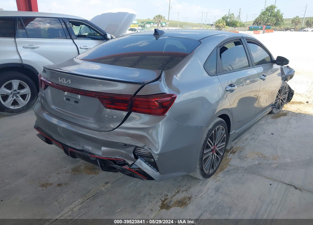 2024 KIA FORTE GT VIN: 3KPF44AC4RE742629