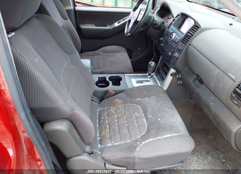 2011 NISSAN PATHFINDER SV VIN: 5N1AR1NN1BC623614