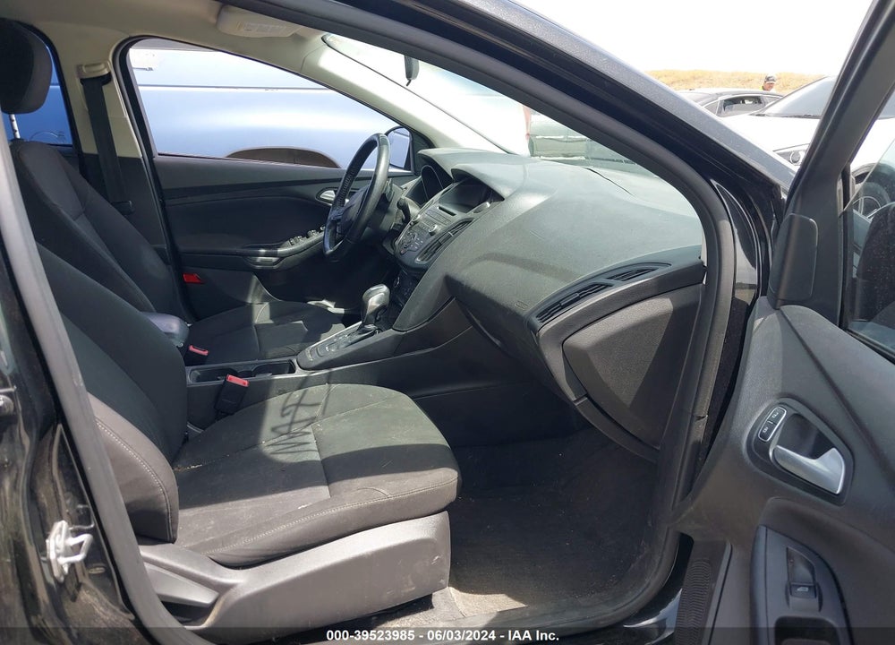 2015 FORD FOCUS SE VIN: 1FADP3F22FL348936