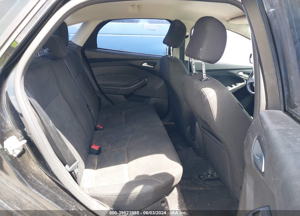2015 FORD FOCUS SE VIN: 1FADP3F22FL348936