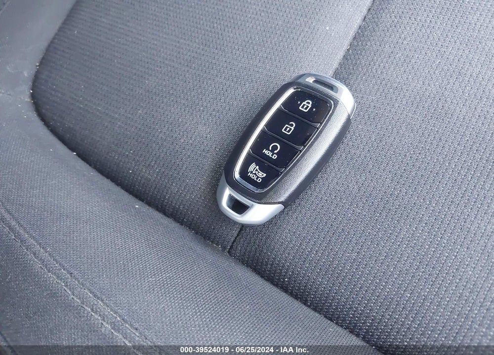 2022 HYUNDAI KONA SEL VIN: KM8K6CAB6NU836920