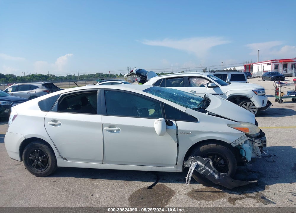 2015 TOYOTA PRIUS VIN: JTDKN3DU2F0399785