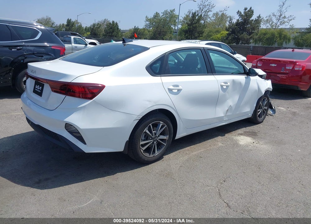 2023 KIA FORTE LXS VIN: 3KPF24AD3PE669782
