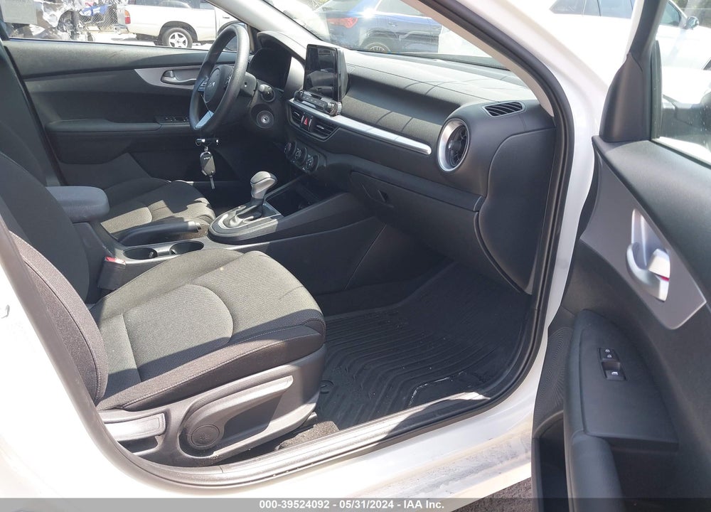 2023 KIA FORTE LXS VIN: 3KPF24AD3PE669782