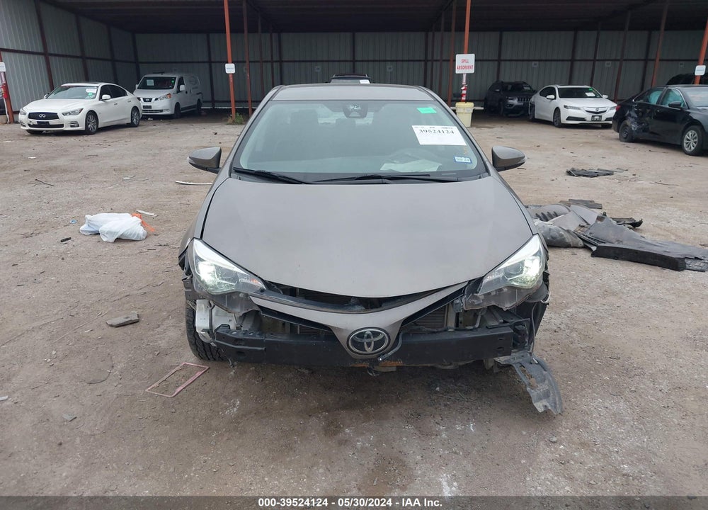 2018 TOYOTA COROLLA SE VIN: 5YFBURHE1JP812707