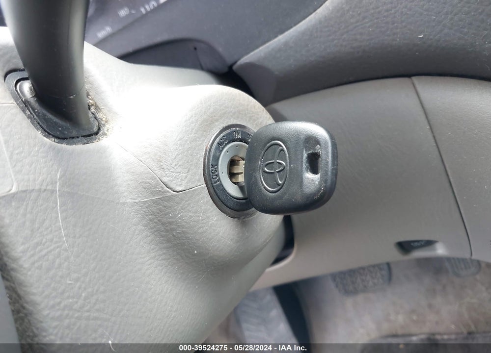 2005 TOYOTA SIENNA LE VIN: 5TDZA23C85S227804