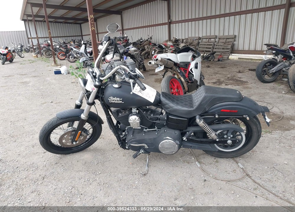 2015 HARLEY-DAVIDSON FXDB DYNA STREET BOB VIN: 1HD1GXM19FC316708
