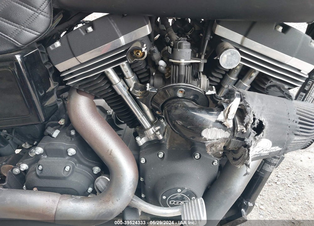 2015 HARLEY-DAVIDSON FXDB DYNA STREET BOB VIN: 1HD1GXM19FC316708