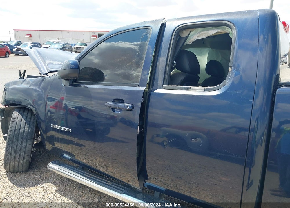 2010 GMC SIERRA 1500 SLT VIN: 1GTSCWE25AZ229641