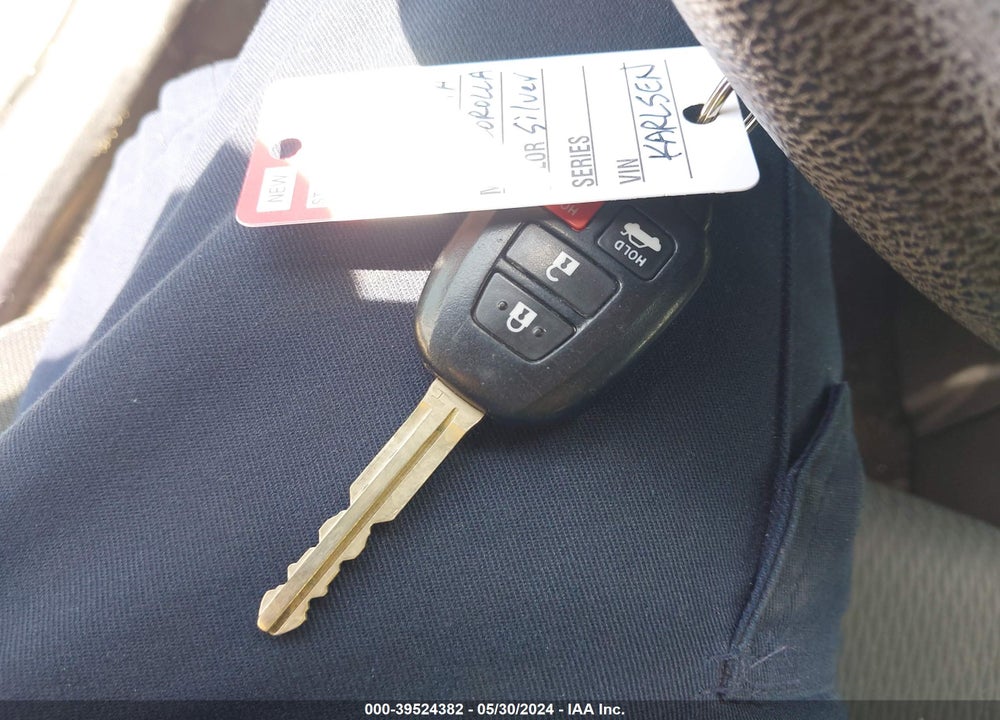 2019 TOYOTA COROLLA LE VIN: 2T1BURHEXKC202029