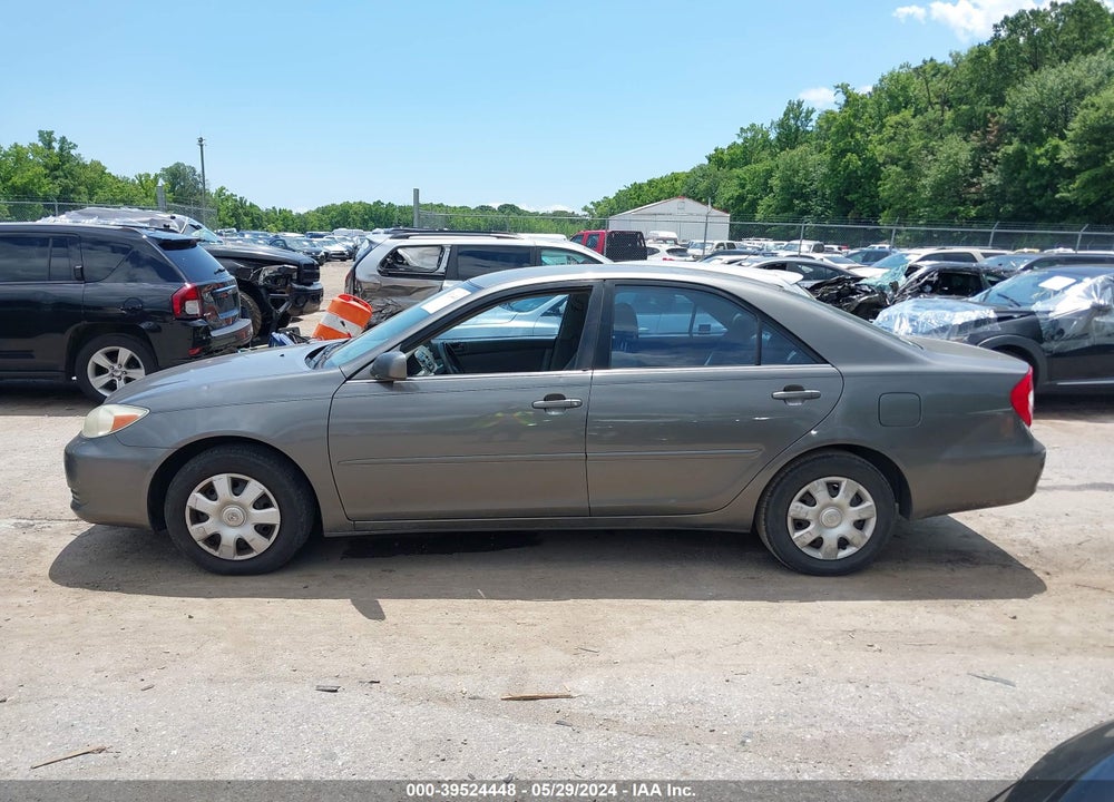 2004 TOYOTA CAMRY LE VIN: 4T1BE32K54U811278