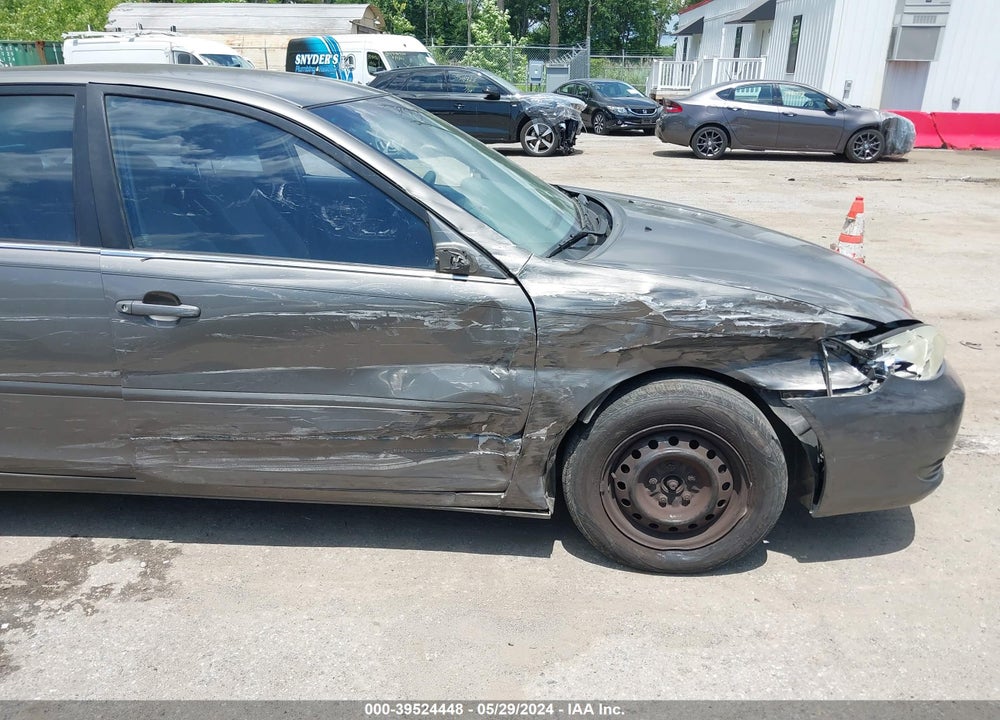 2004 TOYOTA CAMRY LE VIN: 4T1BE32K54U811278