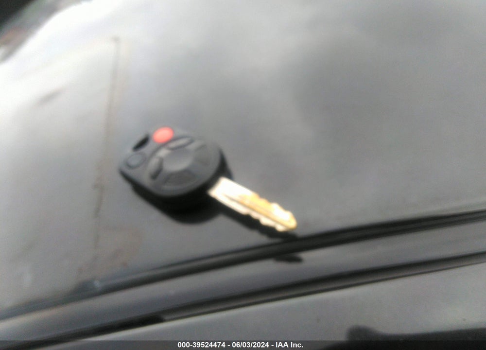 2010 FORD FUSION VIN: 3FAHP0HA1AR340695