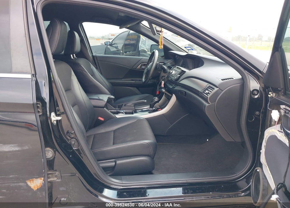 2017 HONDA ACCORD SPORT VIN: 1HGCR2F52HA111996