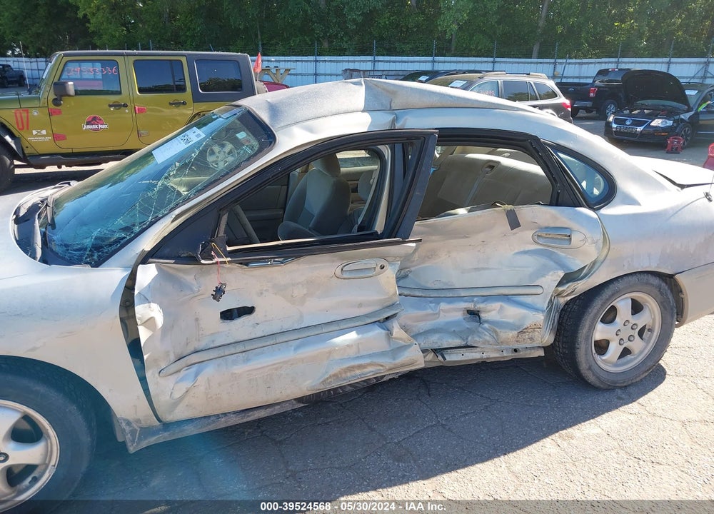2005 FORD TAURUS SE VIN: 1FAFP53U45A152002