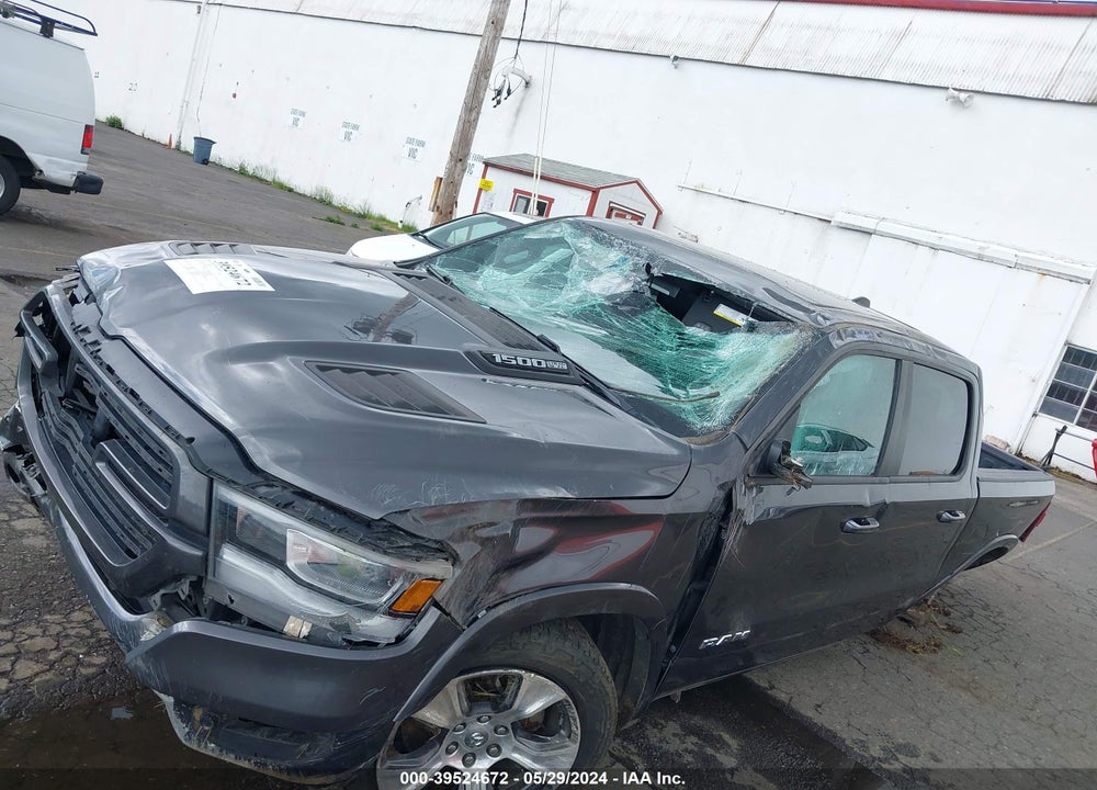 2019 RAM 1500 LAIE  4X4 5'7 BOX VIN: 1C6SRFJT2KN907971