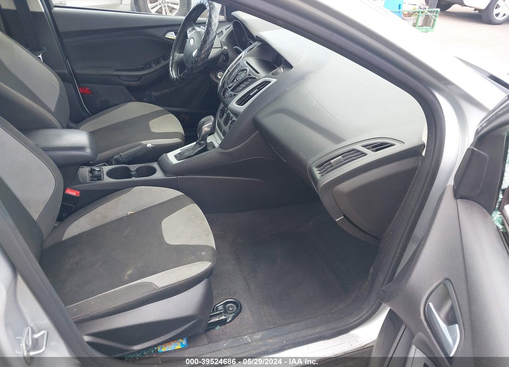 2014 FORD FOCUS SE VIN: 1FADP3F24EL341792
