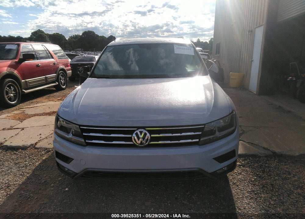 2018 VOLKSWAGEN TIGUAN 2.0T SE/2.0T SEL VIN: 3VV3B7AX5JM012057