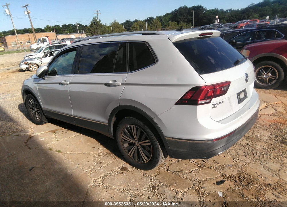2018 VOLKSWAGEN TIGUAN 2.0T SE/2.0T SEL VIN: 3VV3B7AX5JM012057