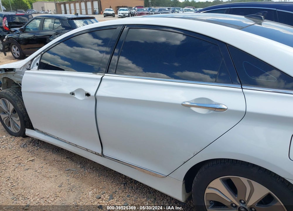 2014 HYUNDAI SONATA HYBRID LIMITED VIN: KMHEC4A42EA106629