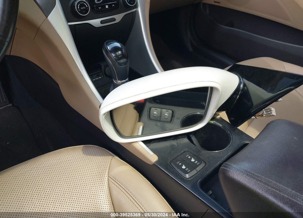 2014 HYUNDAI SONATA HYBRID LIMITED VIN: KMHEC4A42EA106629