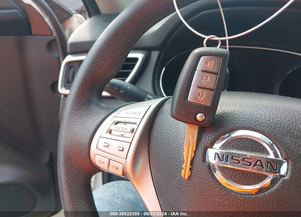 2016 NISSAN ROGUE S VIN: 5N1AT2MV7GC890336