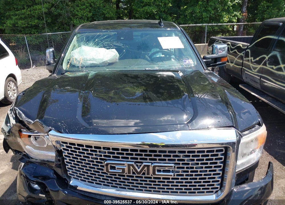 2015 GMC SIERRA 2500HD DENALI VIN: 1GT120EG5FF575298