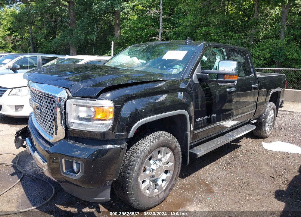 2015 GMC SIERRA 2500HD DENALI VIN: 1GT120EG5FF575298