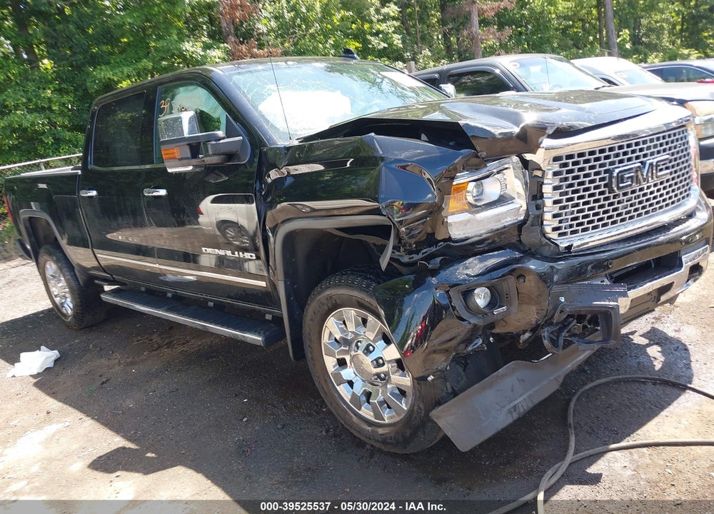 2015 GMC SIERRA 2500HD DENALI VIN: 1GT120EG5FF575298