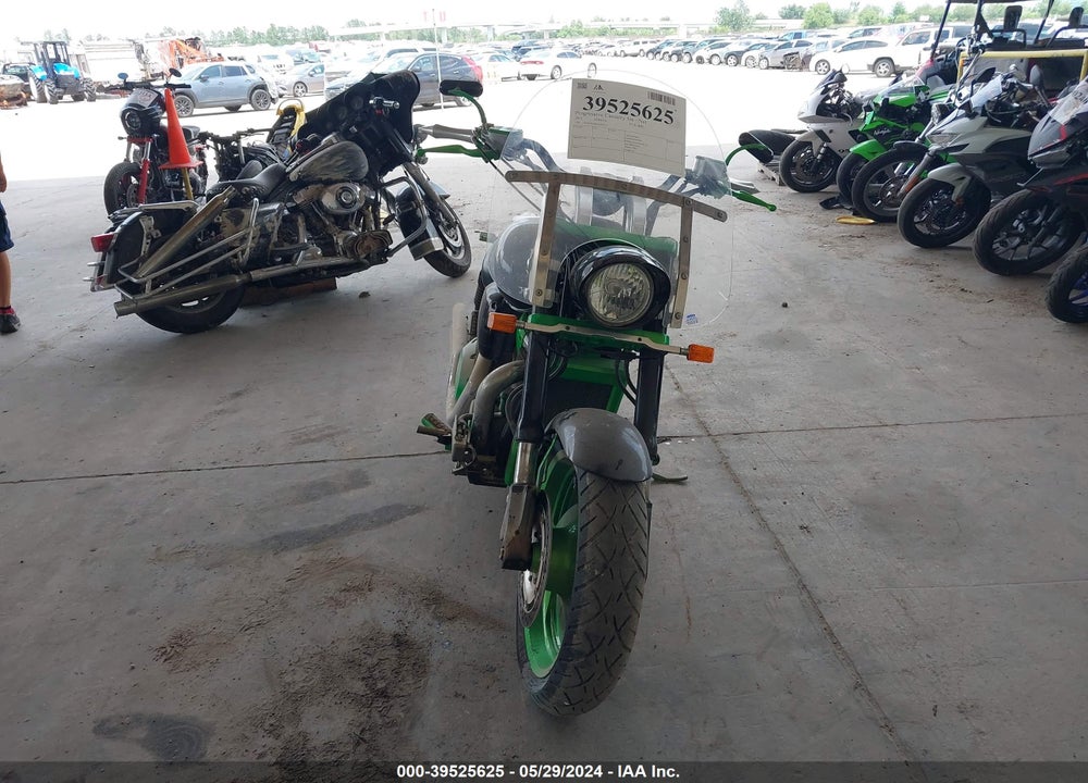 2002 HONDA VTX1800 C VIN: 1HFSC460X2A006714