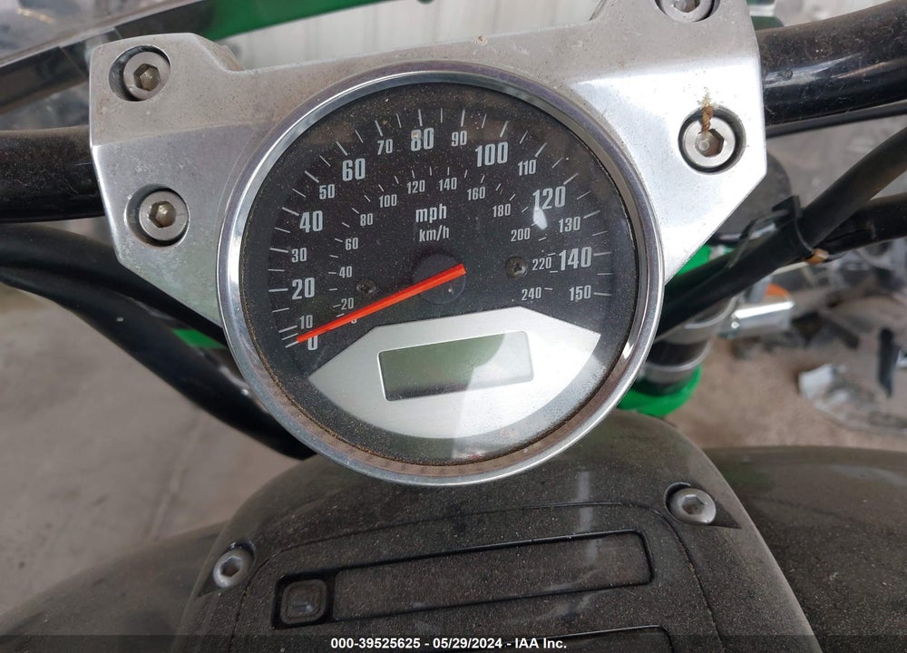 2002 HONDA VTX1800 C VIN: 1HFSC460X2A006714