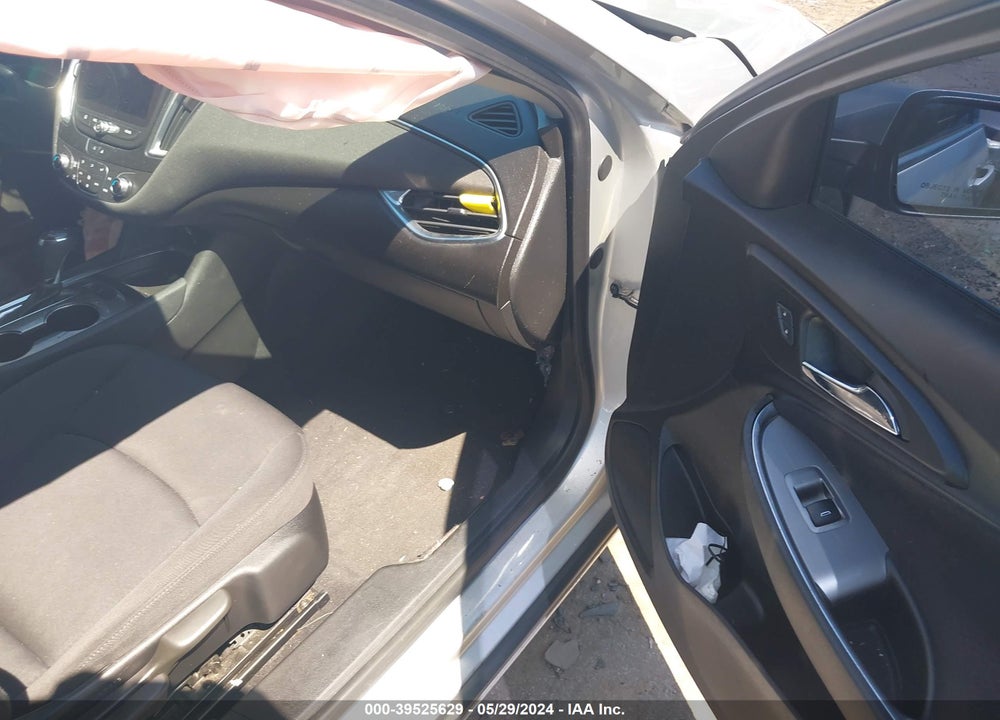 2020 CHEVROLET MALIBU FWD LT VIN: 1G1ZD5ST4LF085922