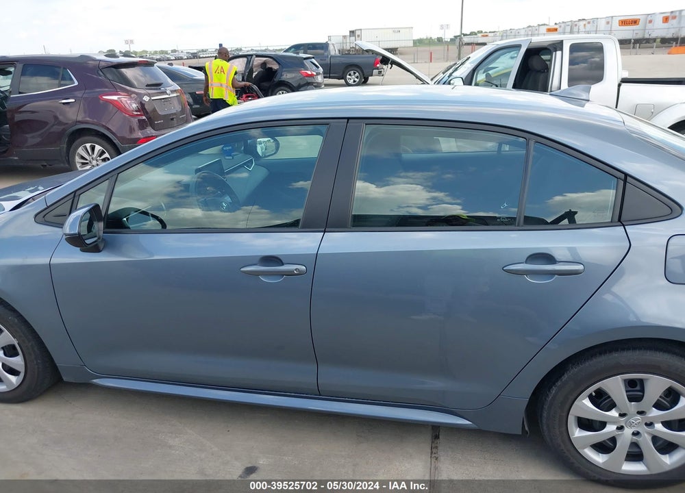2022 TOYOTA COROLLA LE VIN: 5YFEPMAE2NP317178
