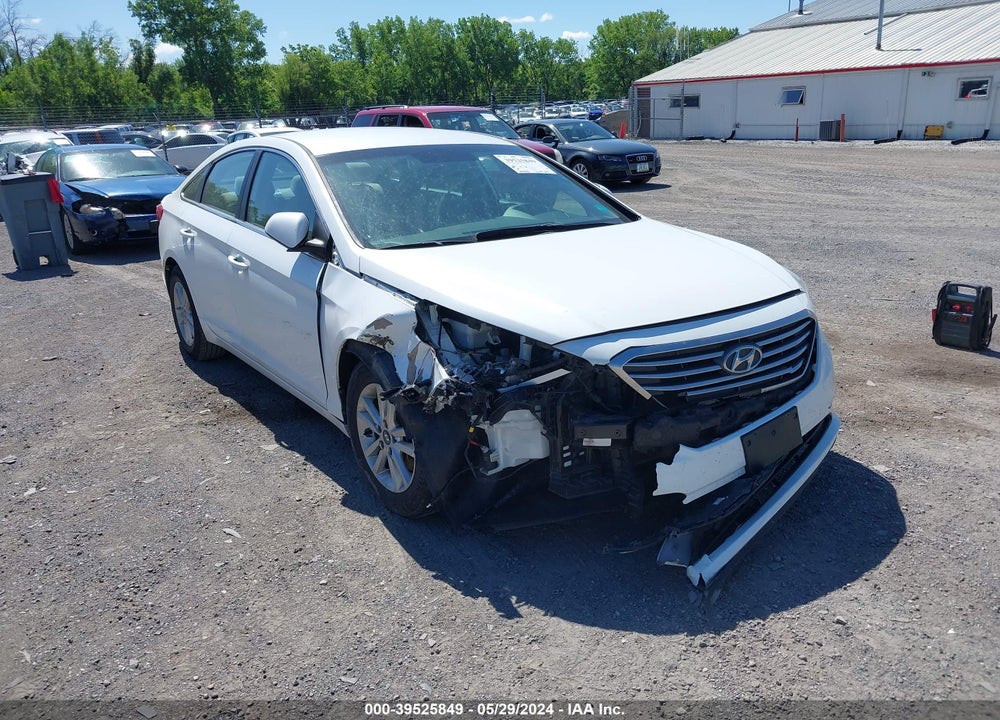 2017 HYUNDAI SONATA VIN: 5NPE24AFXHH572511