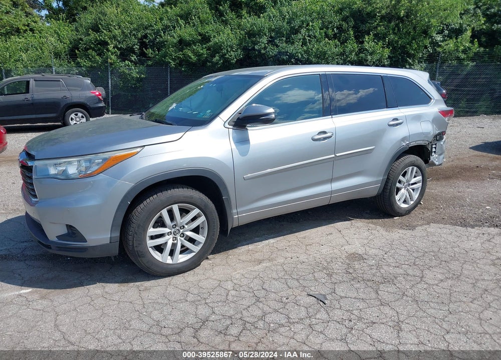 2016 TOYOTA HIGHLANDER LE V6 VIN: 5TDBKRFH9GS271196