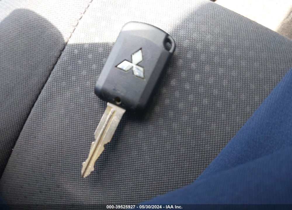 2018 MITSUBISHI MIRAGE G4 ES VIN: ML32F3FJ9JHF09599