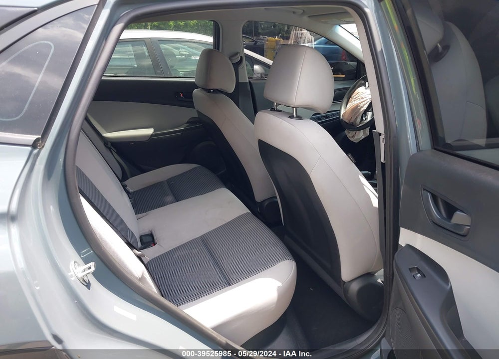 2022 HYUNDAI KONA SE VIN: KM8K22AB8NU880312