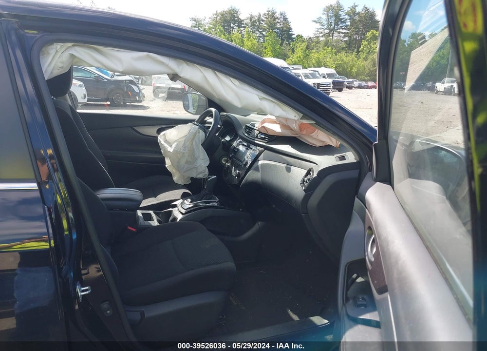 2017 NISSAN ROGUE SPORT S VIN: JN1BJ1CP3HW028598