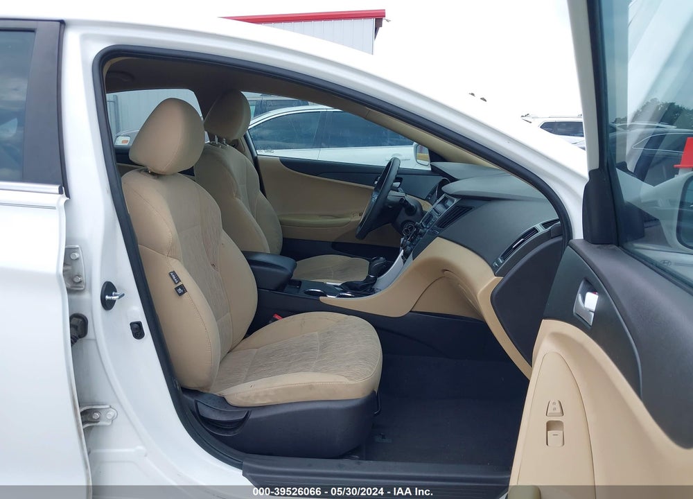 2014 HYUNDAI SONATA GLS VIN: 5NPEB4AC8EH886143