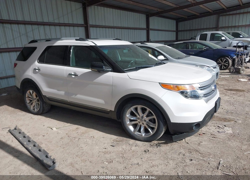 2011 FORD EXPLORER XLT VIN: 1FMHK8D82BGA65126