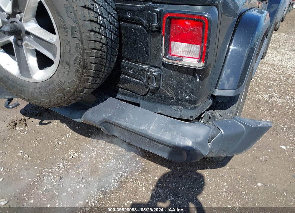 2020 JEEP WRANGLER UNLIMITED SAHARA 4X4 VIN: 1C4HJXEN5LW180297
