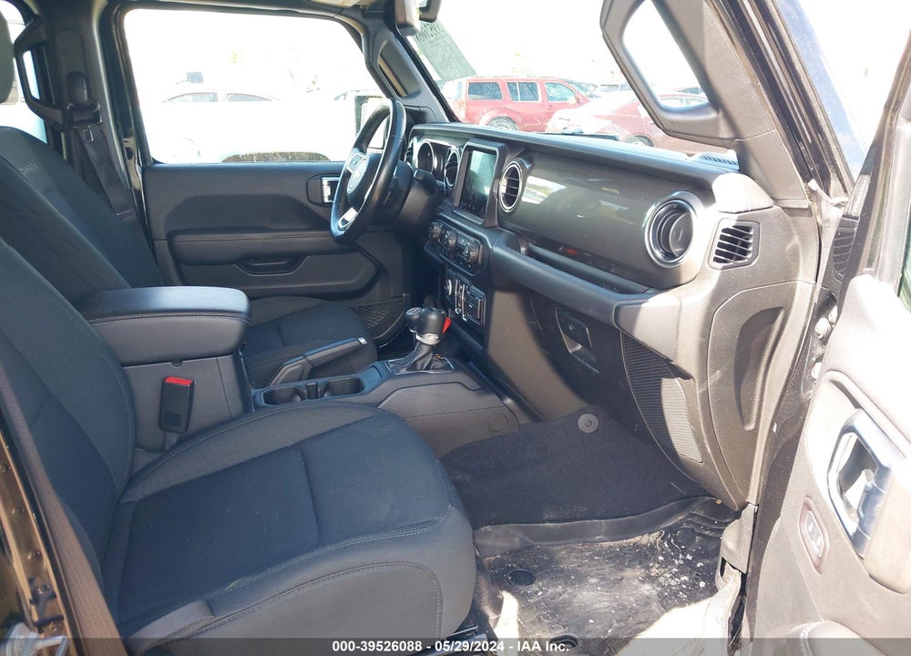 2020 JEEP WRANGLER UNLIMITED SAHARA 4X4 VIN: 1C4HJXEN5LW180297