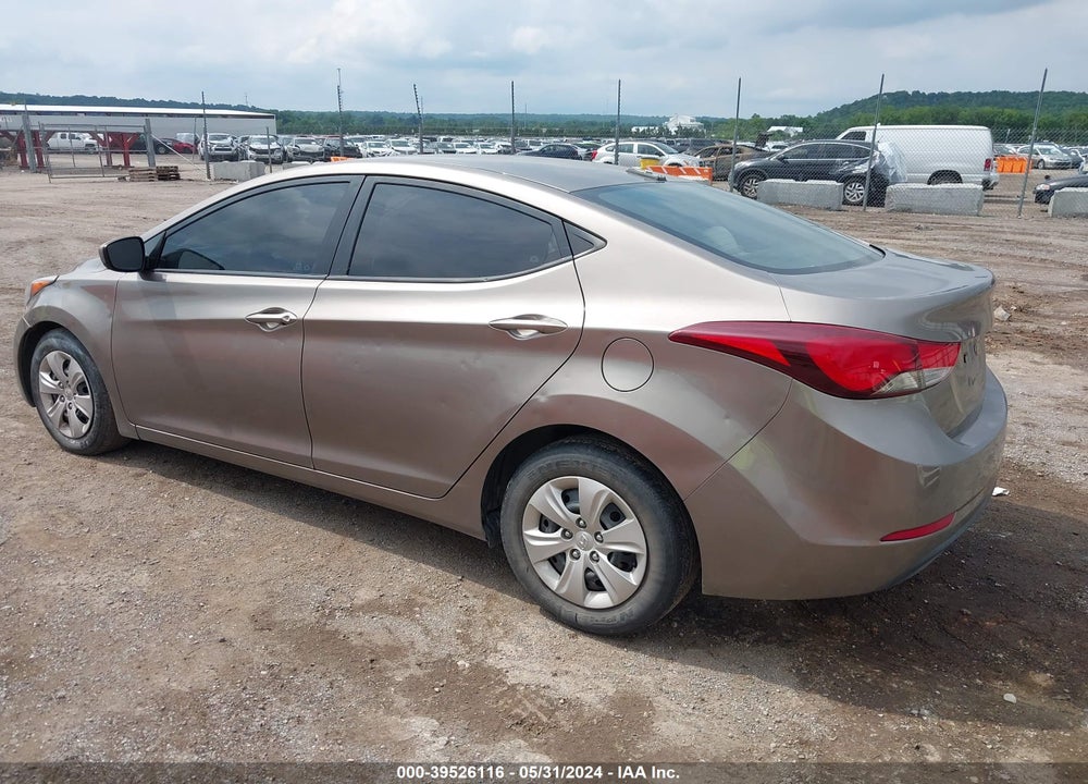 2016 HYUNDAI ELANTRA SE VIN: 5NPDH4AEXGH705641