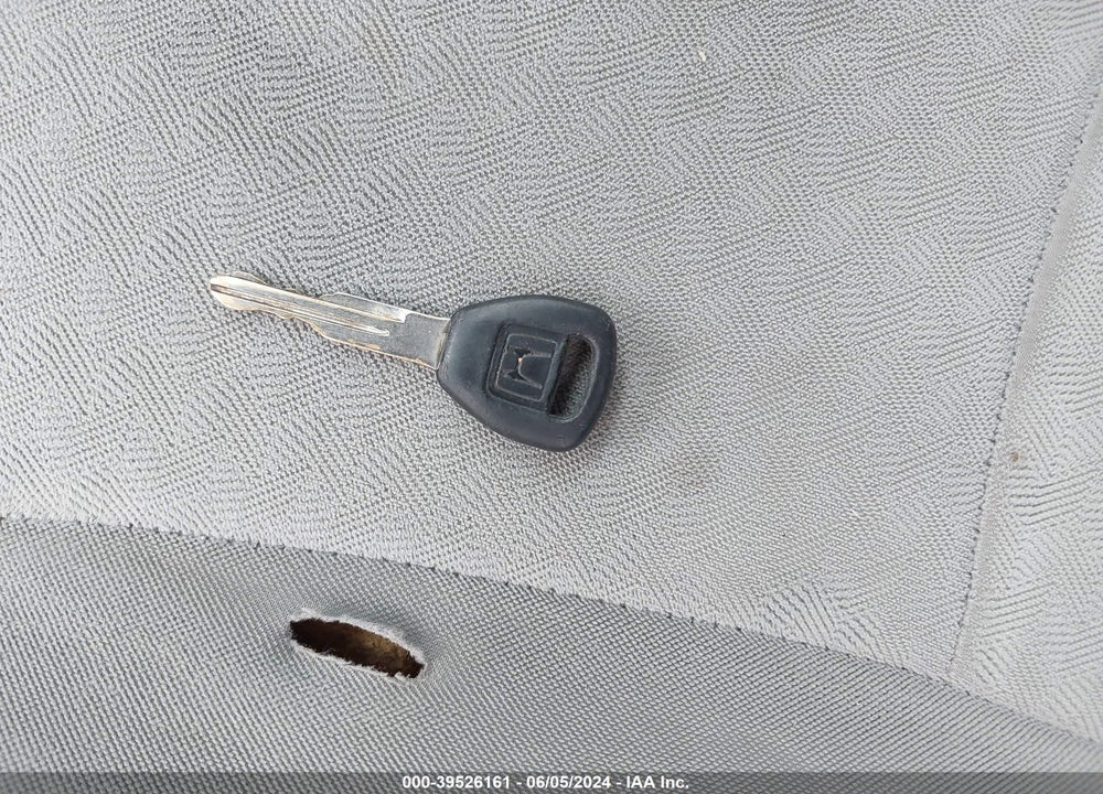 2002 HONDA CIVIC DX VIN: 2HGES15112H570029