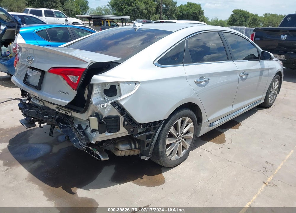 2015 HYUNDAI SONATA SPORT VIN: 5NPE34AF0FH231841