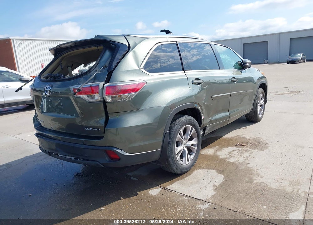 2015 TOYOTA HIGHLANDER XLE V6 VIN: 5TDJKRFH9FS093882